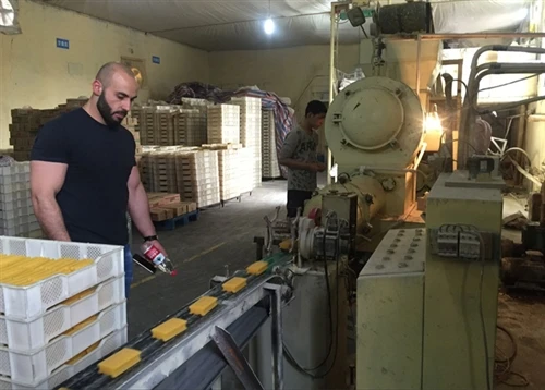 Lieferung einer Produktionslinie für Waschseife mit 1000 kg/h nach Afrika